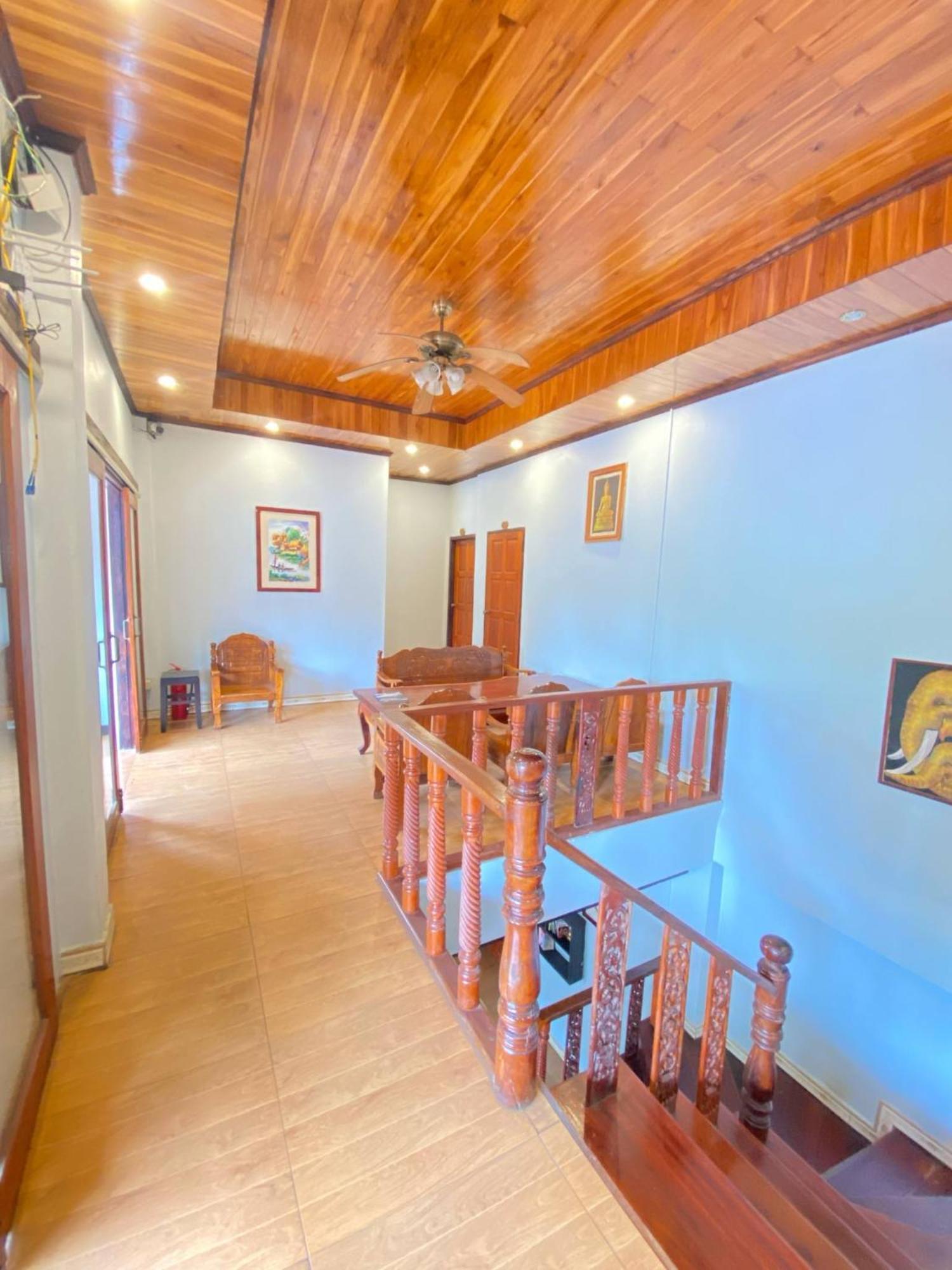 Singharat Boutique House Bed and Breakfast Λουάνγκ Πραμπάνγκ Εξωτερικό φωτογραφία
