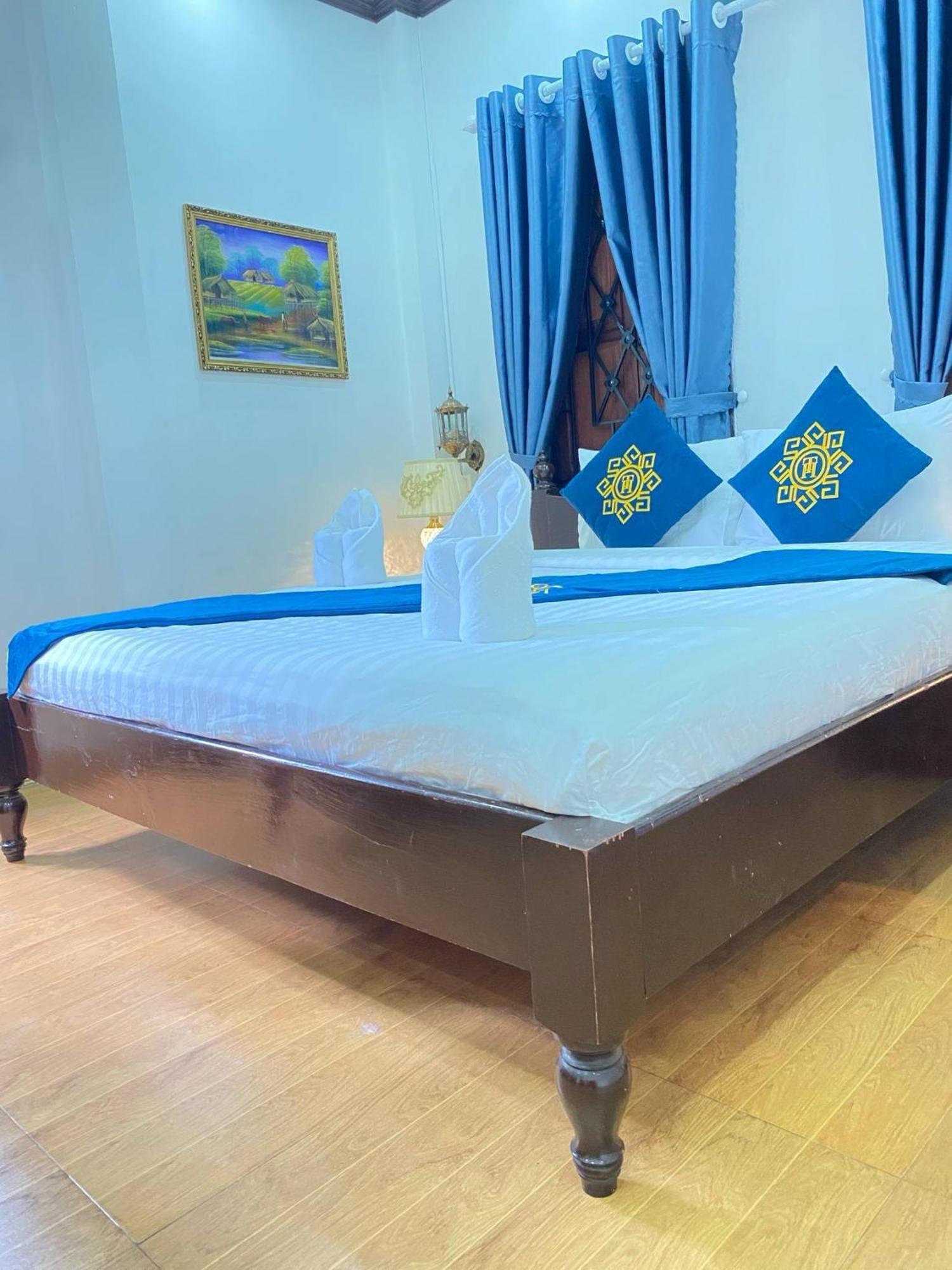 Singharat Boutique House Bed and Breakfast Λουάνγκ Πραμπάνγκ Εξωτερικό φωτογραφία